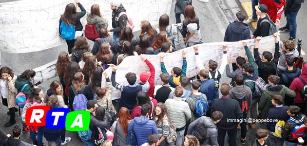 630_scuola_Studenti_Giornata_Internazionale_Nocera-inferiore