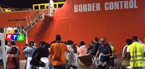 630-migranti-salerno-rtalive