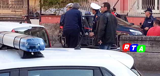 640-polizia-locale-carabinieri-lite-mercatino-rionale-nocera-rtalive