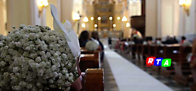 cerimonia-rtalive-matrimonio-sposi-chiesa-coronavirus