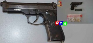 pistola-polizia-pregiudicato-arresto-salerno-rtalive