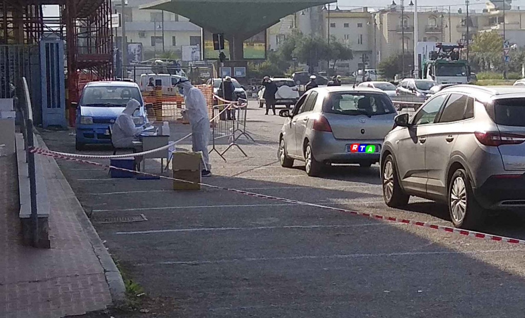 2-pagani-drive-in-mercato-ortofrutticolo-rtalive-tamponi-covid