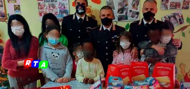 carabinieri-casa-famiglia-agropoli-rtalive-doni-auguri