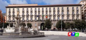 napoli-fontana-del-nettuno-piazza-municipio-rtalive