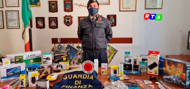 guardia-di-finanza-prodotti-contraffatti-cava-de-tirreni-RTAlive