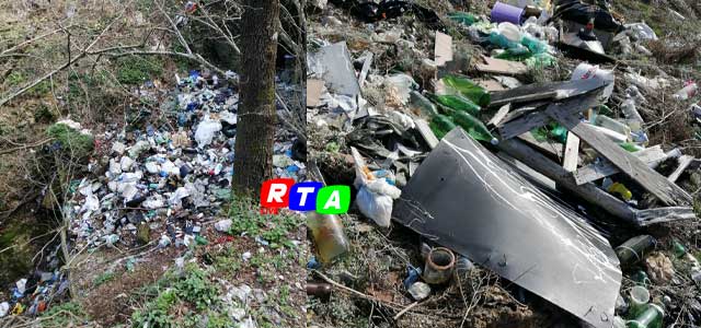 rifiuti-discarica-abusiva-abbandonati-rtalive