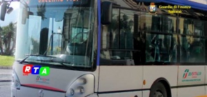 bus-picchiato-autista-RTAlive-salerno-guardia-di-finanza