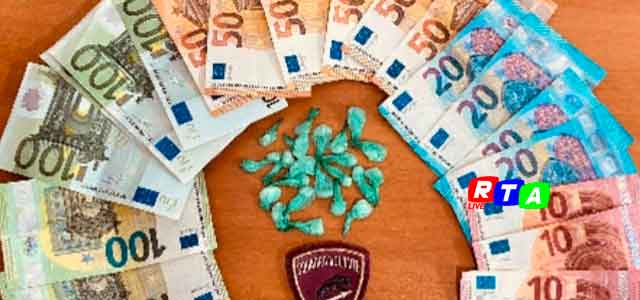 droga-spaccio-soldi-euro-salerno-RTAlive