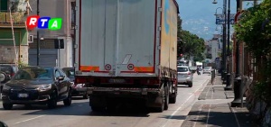 traffico-camion-statale-18-nazionale-nocera-inferiore-RTAlive