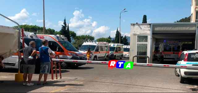 ambulanze-affollamento-Ruggi-Salerno-RTAlive