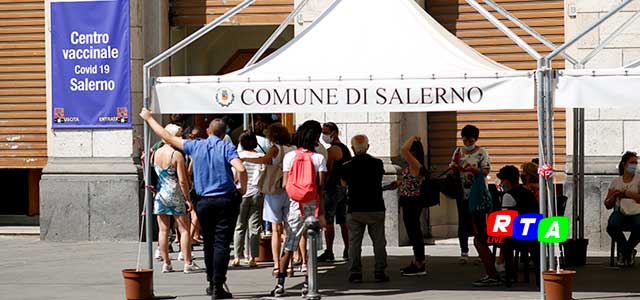 salerno-centro-vaccinale-open-day-studenti-RTAlive