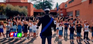 torneremo-a-scuola-Polizia-di-Stato-inno-canzone-videoclip-RTAlive