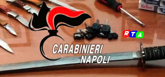 carabinieri-spada-coltelli-katana-treno-RTAlive