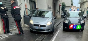 carabinieri-via-correale-auto-speronata-fiat-punto-RTAlive