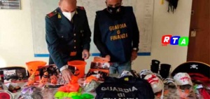 sequestro-guardia-di-finanza-Napoli-merce-halloween-RTAlive