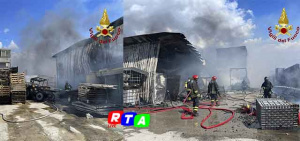 3-incendio-nocera-superiore-vernici-RTAlive