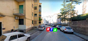 via-pironti-salerno-spari-auto-RTAlive