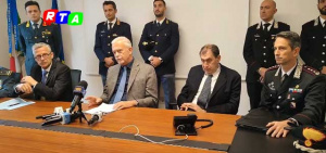 procuratore-capo-Giuseppe-Borrelli-salerno-confernza-stampa-clan-fezza-de-vivo-RTAlive