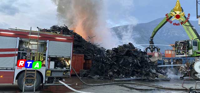 2-incendio-sarno-Cermetal-RTAlive