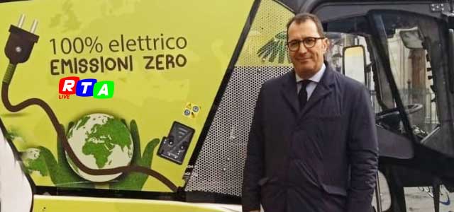 sindaco-paolo-de-maio-mezzo-elettrico-ambiente-RTAlive