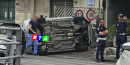 auto-ribaltata-via-atzori-nocera-inferiore-RTAlive