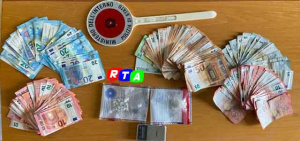 soldi-droga-spaccio-eroina-polizia-di-stato-RTAlive