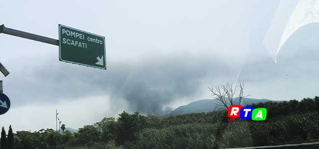 2-incendio-la-torrente-Sant-Antonio-Abate-RTAlive