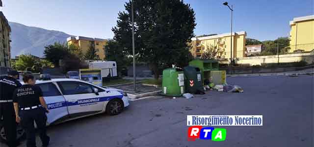 cane-morto-contenitore-indumenti-RTAlive