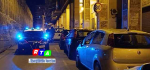 1_Pagani-gambizzazione-Vincenzo-Locuratolo-RTAlive-auto-proiettili