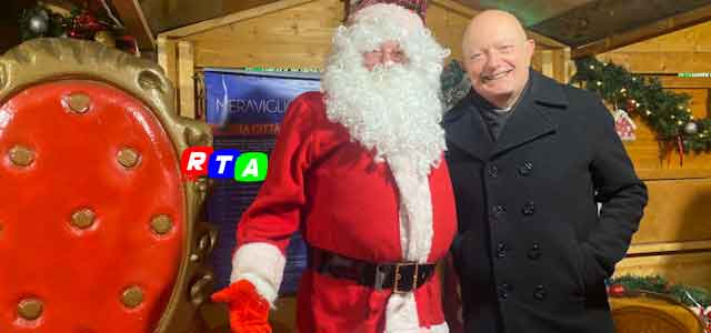 babbo-natale-con-arcivescovo-bellandi-Salerno.-meravigliosa-RTAlive