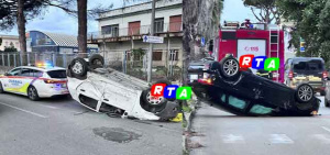 INCIDENTE-SALERNO-AUTO-RIBALTATE-RTAlive