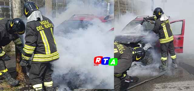 auto-a-fuoco-nocera-viale-san-francesco-RTAlive