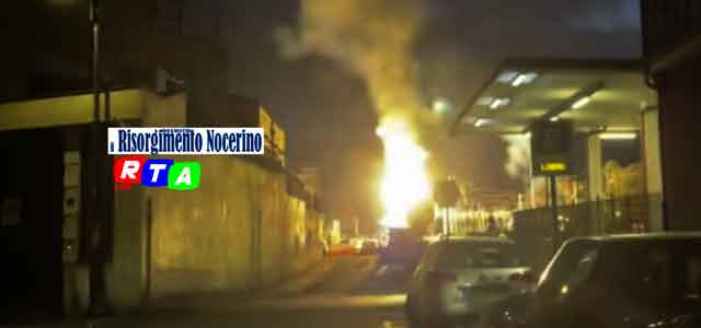 spettacolare-incendio-di-una-cabina-elettrica-rtalive