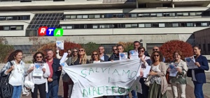 SCIOPERO DIRETTORE PROTESTA A nAPOLI