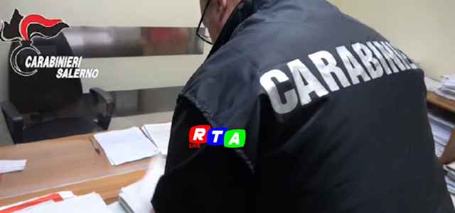 carabiniere-salerno-controllo-documenti-rtalive