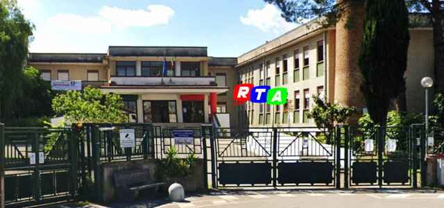 scuola-san-marzano-via-pendino-furti-computer-rtalive