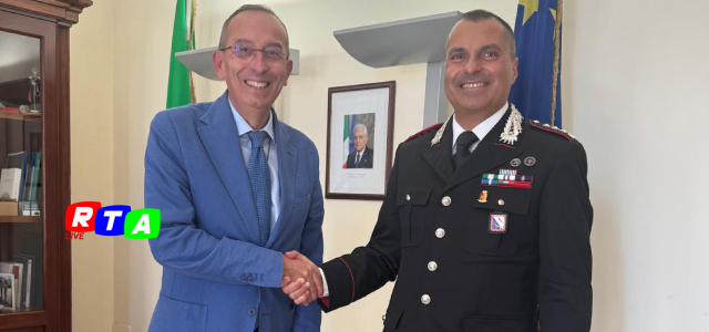 alt=Il prefetto accoglie il nuovo comandante provinciale dei Carabinieri di Salerno